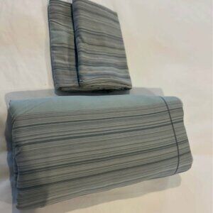 CALVIN KLEIN Grey King Striped Duvet Cover and 2 Shams Set